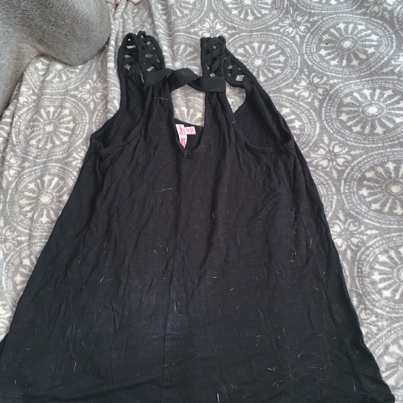 Clothes - Picture 2 of 2